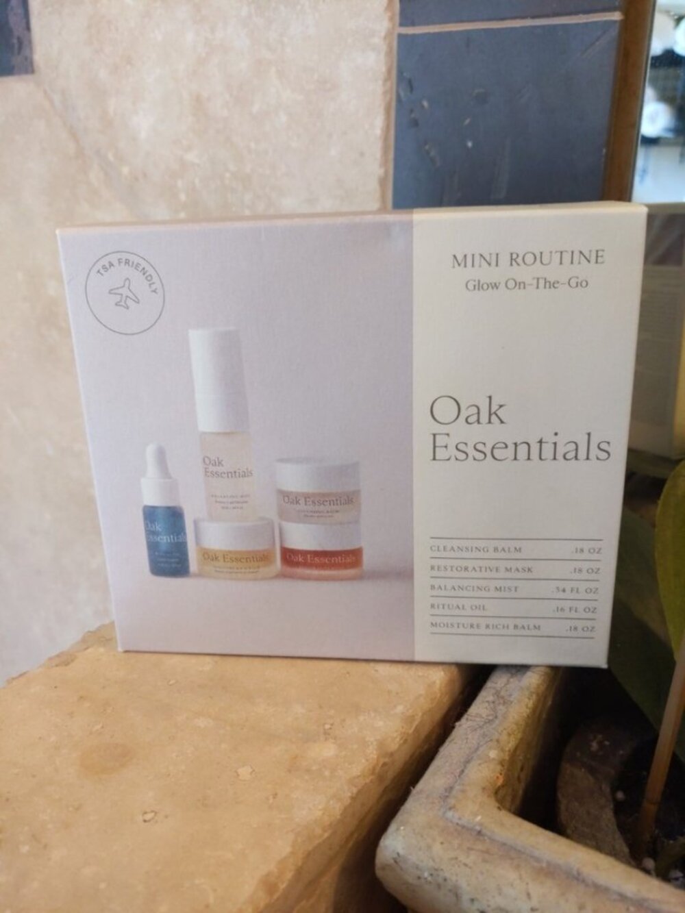 Oak Essentials Mini Routine: 5-Step Travel-Size Skin Gift Set missing one